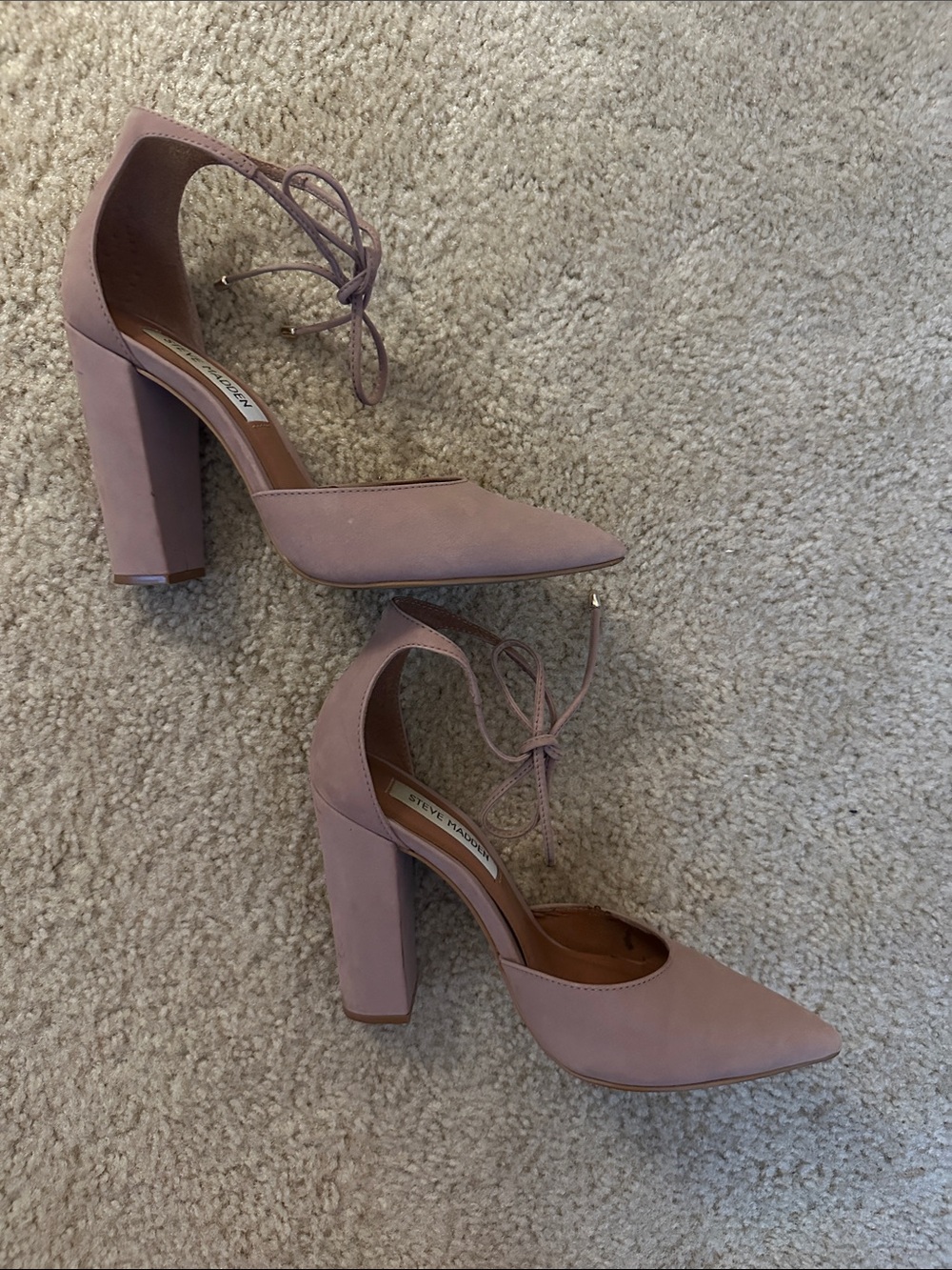 Steve Madden Pamperd Pointed Toe Heels in Blush Nubuck Size 5.5